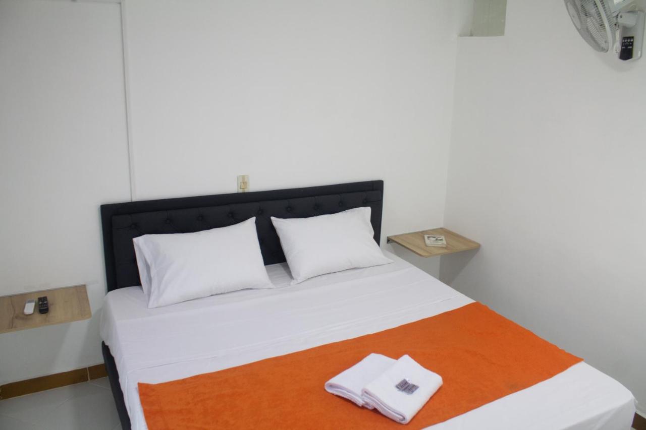 Hotel Picasso 70 เมเดยิน ภายนอก รูปภาพ