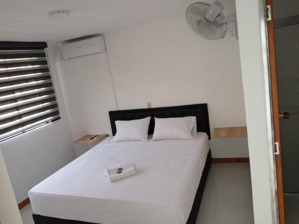 Hotel Picasso 70 เมเดยิน ภายนอก รูปภาพ
