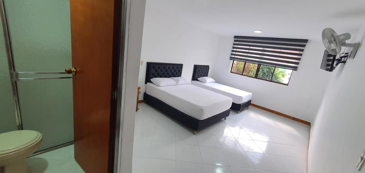 Hotel Picasso 70 เมเดยิน ภายนอก รูปภาพ